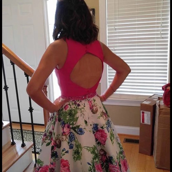 Prom dress 2 piece - Picture 4 of 8